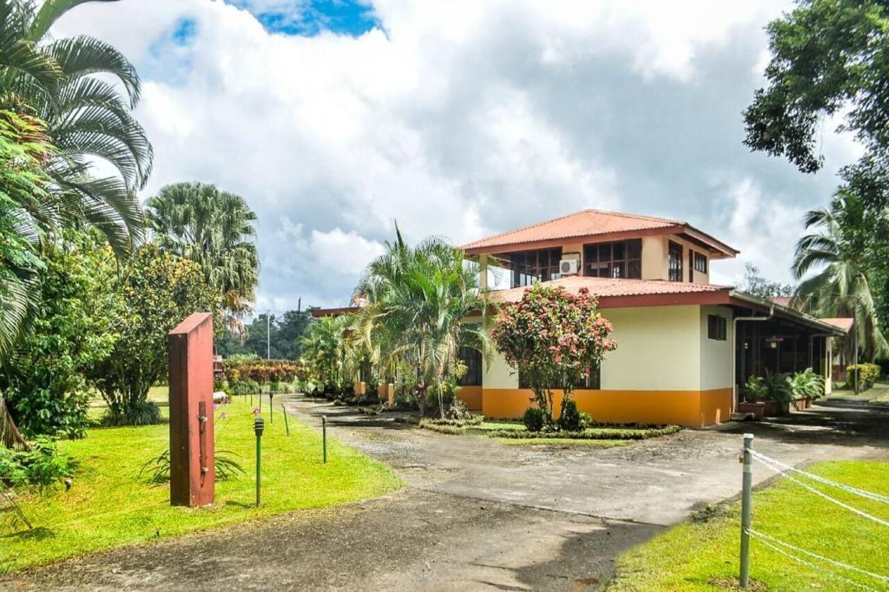 Befox Adventure Hotel La Fortuna Exterior foto