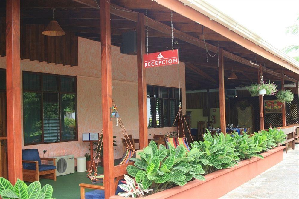 Befox Adventure Hotel La Fortuna Exterior foto